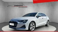 Weiß Gebraucht 2025 Audi A3 Sportback Advanced Limousine | 28.695 € (Guter Preis)