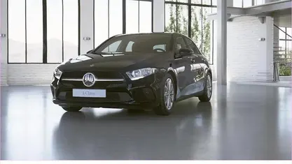 Unilack nachtschwarz Gebraucht 2022 Mercedes A180 Limousine | 23.880 € (Fairer Preis)