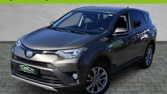Braun (metallic) Gebraucht 2016 Toyota RAV4 Hybrid Edition SUV | 17.990 €