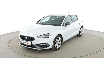 Weiß Gebraucht 2020 Seat Leon FR Limousine | 18.790 € (Fairer Preis)