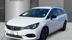 Schneeweiß Gebraucht 2021 Opel Astra Design & Tech Kombi | 13.990 €