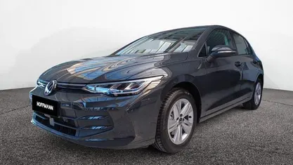 Gebraucht VW Golf VIII Life 116 PS (85 kW) 2025 Grau Limousine