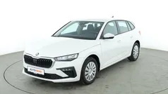 Weiß Gebraucht 2025 Skoda Scala Essence Kleinwagen | 19.600 € (Guter Preis)