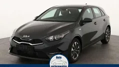 Grau Neu 2025 Kia Ceed Limousine | 20.995 € (Superpreis)
