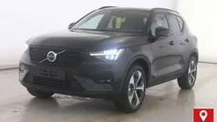 Onyx black / Gebraucht 2024 Volvo XC40 Plus SUV | 38.800 € (Fairer Preis)