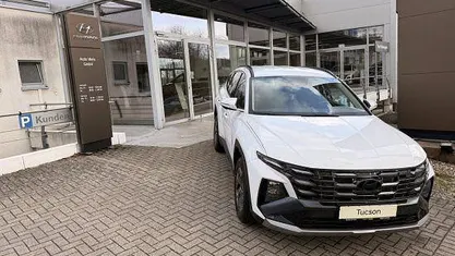 Neu Hyundai Tucson Select 150 PS (110 kW) 2026 Ecotronic grey SUV