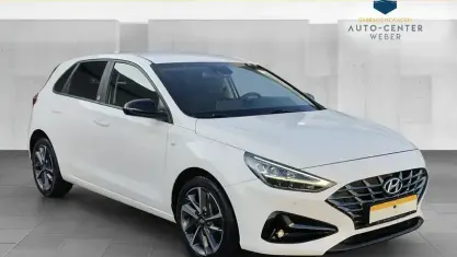 Używany Hyundai i30 Edition 30+ 160 KM (117 kW) 2021 Biały Sedan/Limuzyna
