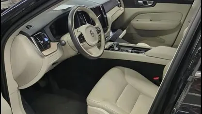 Gebraucht Volvo XC60 Core 197 PS (144 kW) 2023 Schwarz SUV