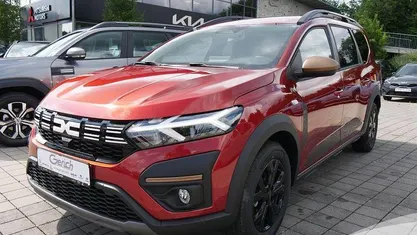 Neu Dacia Jogger Extreme 91 PS (66 kW) 2025 Braun Van / Kleinbus