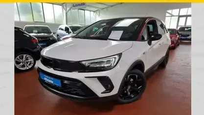 Gebraucht Opel Crossland GS Line 110 PS (80 kW) 2022 Jade weiss/arktis weiss SUV