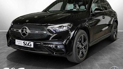 Gebraucht Mercedes GLC300 AMG 258 PS (189 kW) 2025 Metalliclack obsidianschwarz SUV