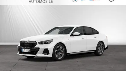Gebraucht BMW 530e M Sport 299 PS (219 kW) 2024 Alpinweiss Limousine