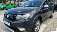 Kometengrau metallic (grau) Gebraucht 2019 Dacia Logan MCV Stepway Kombi | 12.790 € (Teuer)