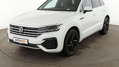 Second-hand VW Touareg R-line 286 CP (210 kW) 2021 Alb SUV