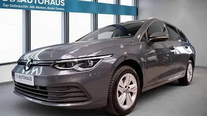 Gebraucht VW Golf VIII Life 131 PS (96 kW) 2023 Kombi