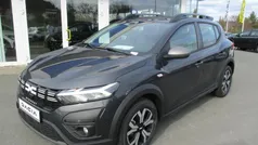 Grau Gebraucht 2023 Dacia Sandero Expression Kleinwagen | 18.299 € (Fairer Preis)
