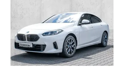 Gebraucht BMW 220 Shadowline 150 PS (110 kW) 2025 Alpinweiss iii Coupé