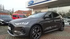 Grau Gebraucht 2023 Ford Focus Active X Limousine | 24.950 € (Fairer Preis)