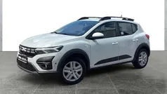 Weiß Gebraucht 2024 Dacia Sandero Expression Kleinwagen | 16.490 € (Fairer Preis)