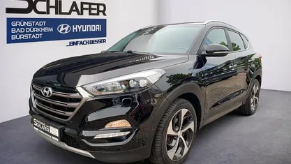 Second-hand Hyundai Tucson Premium 141 CP (103 kW) 2016 Negru SUV