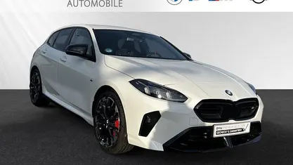 Alpinweiss Gebraucht 2024 BMW M135 M Sport Kleinwagen | 39.790 € (Fairer Preis)