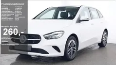 Weiß unilack polarweiß Gebraucht 2023 Mercedes B250e Progressive Van / Kleinbus | 30.880 € (Guter Preis)