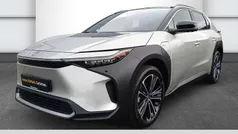 Silber Neu 2025 Toyota bZ4X Lounge SUV | 41.990 € (Superpreis)