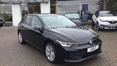 Grenadillschwarz metallic Neu 2025 VW Golf VIII Limousine | 28.650 € (Guter Preis)