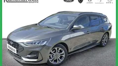 Magnetic grau Neu 2025 Ford Focus ST-Line X Kombi | 27.990 € (Guter Preis)