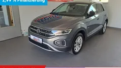 Grau Gebraucht 2024 VW T-Roc Style SUV | 29.880 € (Fairer Preis)