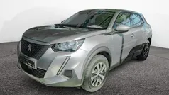 Grau Gebraucht 2022 Peugeot e-2008 Active SUV | 17.490 € (Superpreis)
