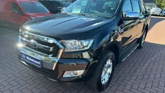 Pantherschwarz metallic Gebraucht 2016 Ford Ranger Limited Abholung | 25.990 € (Etwas zu teuer)