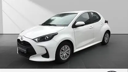Weiss Gebraucht 2023 Toyota Yaris Comfort Kleinwagen | 12.990 € (Fairer Preis)