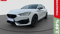 Candy weiss Gebraucht 2022 Cupra Leon VZ Limousine | 25.250 € (Guter Preis)