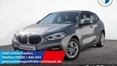 Skyscraper grau Gebraucht 2023 BMW 118 Sport Line Kleinwagen | 23.950 € (Guter Preis)