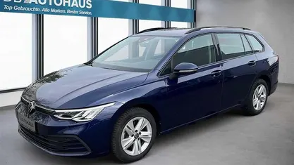 Gebraucht VW Golf VIII Life 116 PS (85 kW) 2023 Blau Kombi