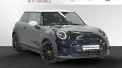 Schwarz Gebraucht 2023 Mini Cooper SE Kleinwagen | 20.555 € (Fairer Preis)