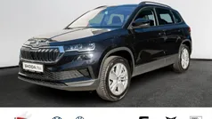 Blackmagic perleffekt Gebraucht 2024 Skoda Karoq Selection SUV | 37.549 € (Fairer Preis)