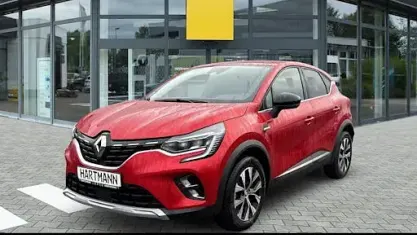 Begagnad Renault Captur Techno 91 HK (66 kW) 2023 Röd SUV