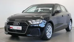 Mythosschwarz metallic Gebraucht 2024 Audi A1 Sportback Advanced Kleinwagen | 21.690 € (Guter Preis)