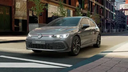 Gebraucht VW Golf VIII GTI 245 PS (180 kW) 2024 Dolphin gray metallic Limousine