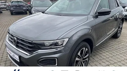 Grau metallic Gebraucht 2021 VW T-Roc Style SUV | 20.888 € (Fairer Preis)