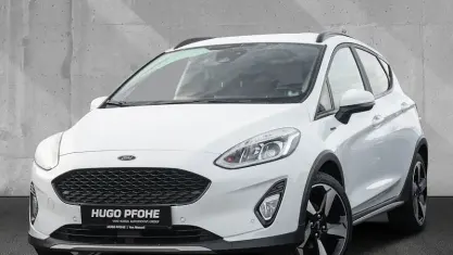 Gebraucht Ford Fiesta Active X 125 PS (91 kW) 2020 Frostweiß Kleinwagen