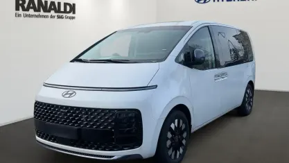 Second-hand Hyundai Staria Signature 224 CP (164 kW) 2025 Monovolum