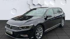 Schwarz Gebraucht 2023 VW Passat Elegance Kombi | 33.650 € (Fairer Preis)