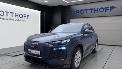 Gebraucht Audi Q6 e-tron Ambiente 185 kW (252 PS) 2025 Plasmablau metallic SUV