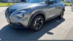 Grau Gebraucht 2024 Nissan Juke N-Connecta SUV | 23.479 € (Superpreis)