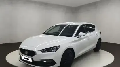 Używany Seat Leon Style 110 KM (80 kW) 2025 Biały Sedan/Limuzyna