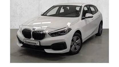 Weiß Gebraucht 2022 BMW 118 Advantage Kleinwagen | 18.280 € (Guter Preis)