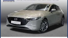 Zircon sand Neu 2025 Mazda 3 Exclusive-Line Limousine | 26.888 € (Guter Preis)